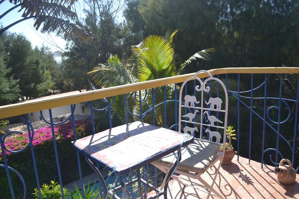 דקר Fabuleuse Villa Keur Bibou מראה חיצוני תמונה